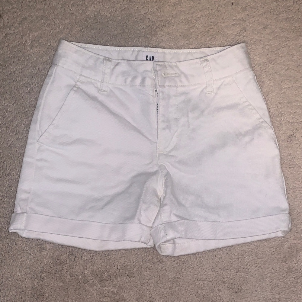 GAP kids. Off White girls shorts. Cotton/spandex. Slim fit. Size 8. Never worn.